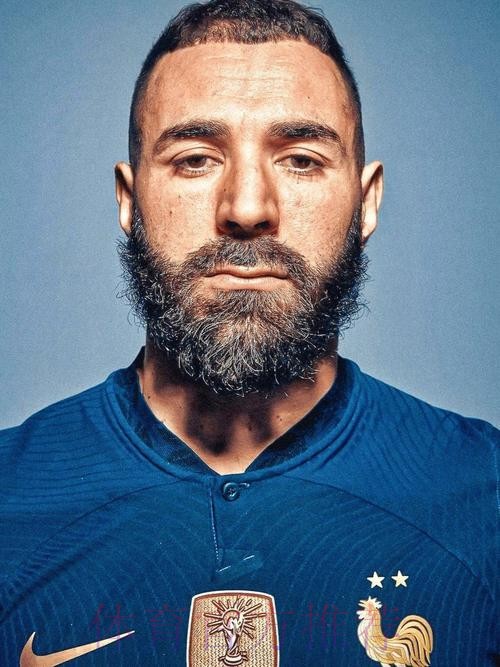 六台:本泽马赛后没有一瘸一拐 他将出战巴萨 六台:本泽马赛后没有一瘸一拐 他将出战巴萨