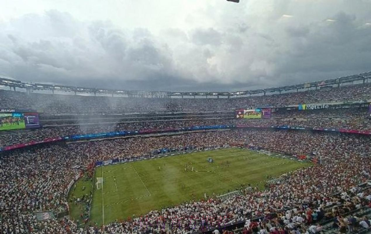 世体:国家德比首回合是空场 次回合有望球迷进场 世体:国家德比首回合是空场 次回合有望球迷进场